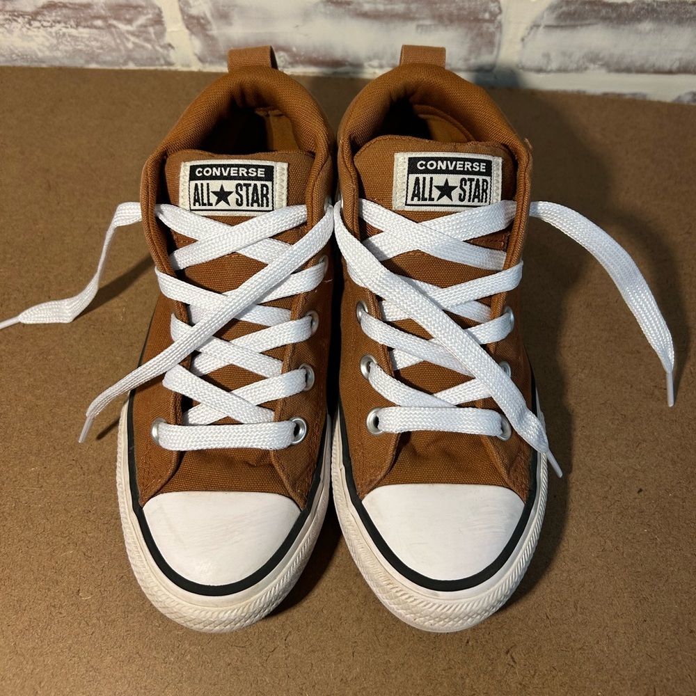 Kids' Chuck Taylor All Star Street Mid Sneaker Little Kid